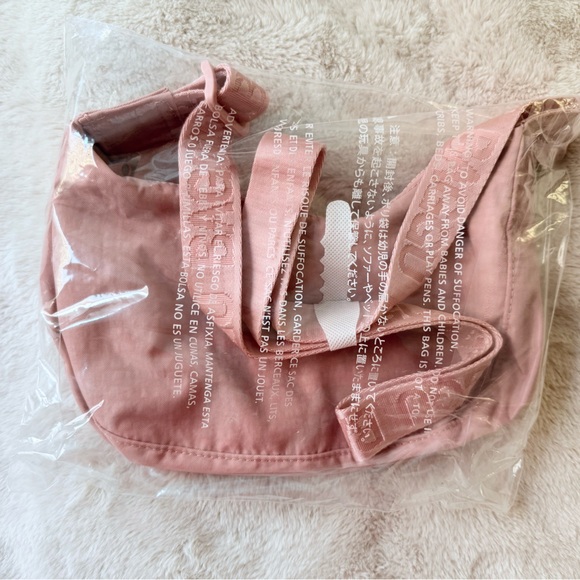 NWT BAGGU Small Nylon Crescent Bag Rose Tan - Picture 5 of 7